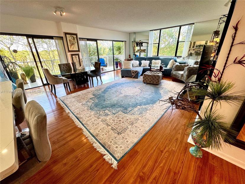 Picture of 3850 Washington St # 317, Hollywood FL 33021