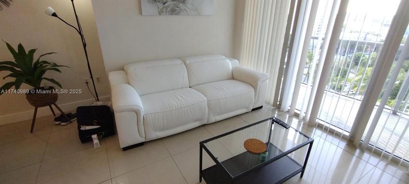 Picture of 1750 N Bayshore Dr # 1511, Miami FL 33132