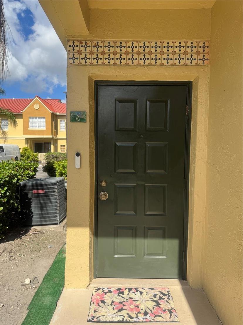 Picture of 18352 NW 68Th Ave # A, Hialeah FL 33015