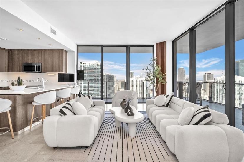 Picture of 88 SW 7Th St # 3611, Miami FL 33130