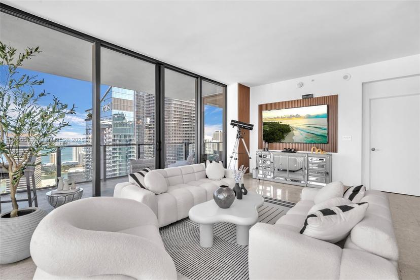 Picture of 88 SW 7Th St # 3611, Miami FL 33130