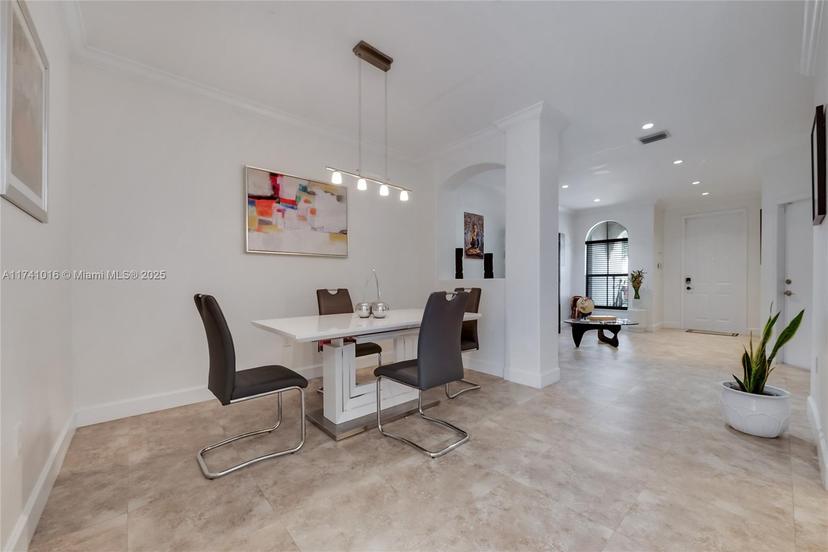 Picture of 15160 SW 23Rd St, Miami FL 33185