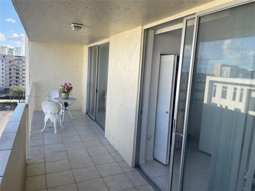 Picture of 4675 W 18Th Ct # 801, Hialeah FL 33012