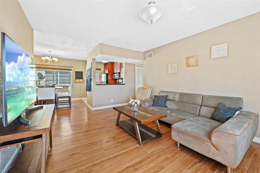 Picture of 8345 Byron Ave # 6, Miami Beach FL 33141
