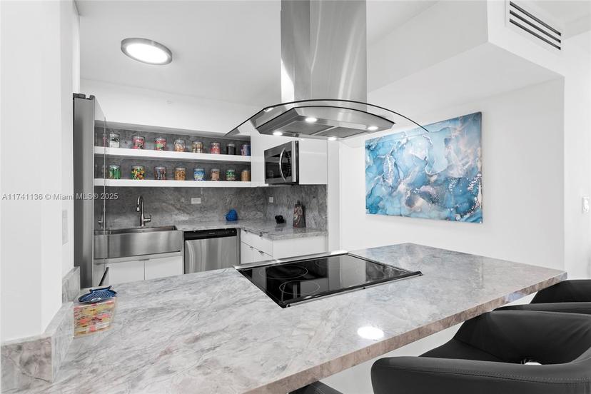 Picture of 1500 Bay Rd # 746S, Miami Beach FL 33139
