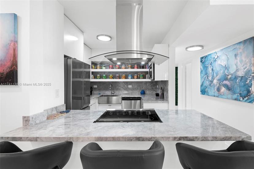 Picture of 1500 Bay Rd # 746S, Miami Beach FL 33139