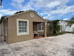 Picture of 761 NE 4Th Pl, Hialeah, FL 33010