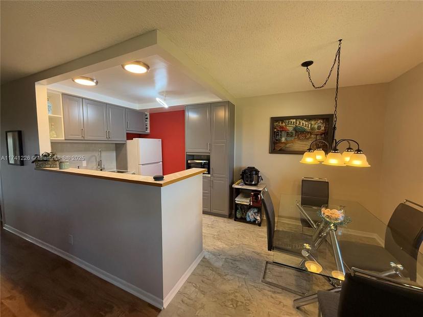 Picture of 162 Waltham G # 162, West Palm Beach FL 33417