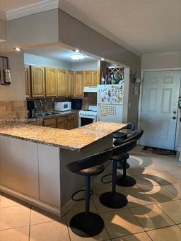 Picture of 6095 W 18Th Ave # 312, Hialeah, FL 33012