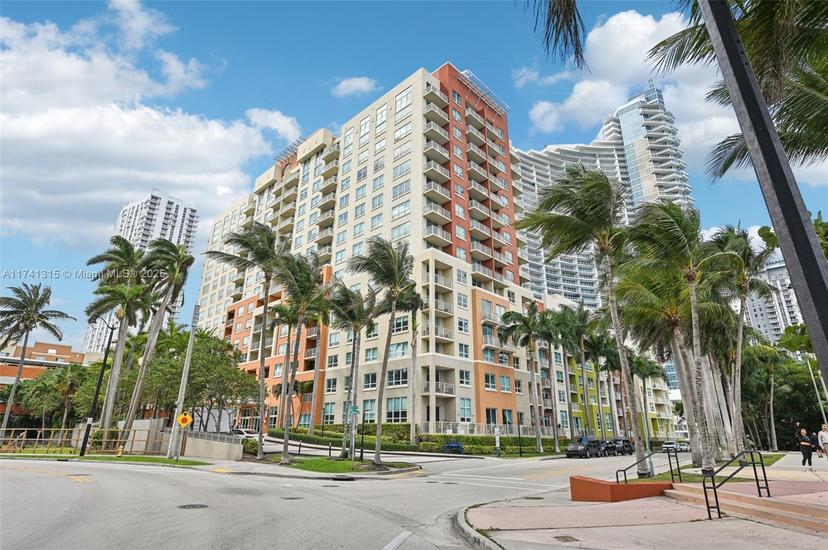 Picture of 2000 N Bayshore Dr # 304, Miami FL 33137