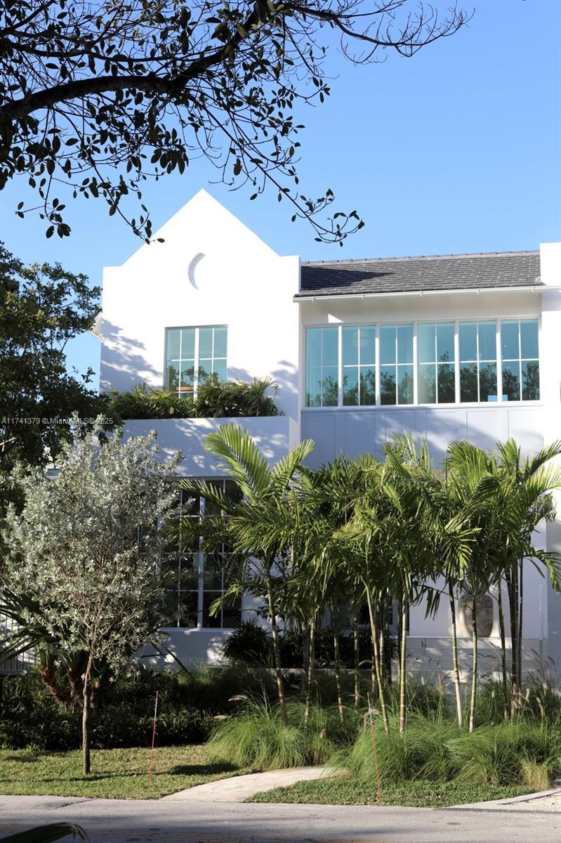 Picture of 261 Greenwood Dr, Key Biscayne FL 33149