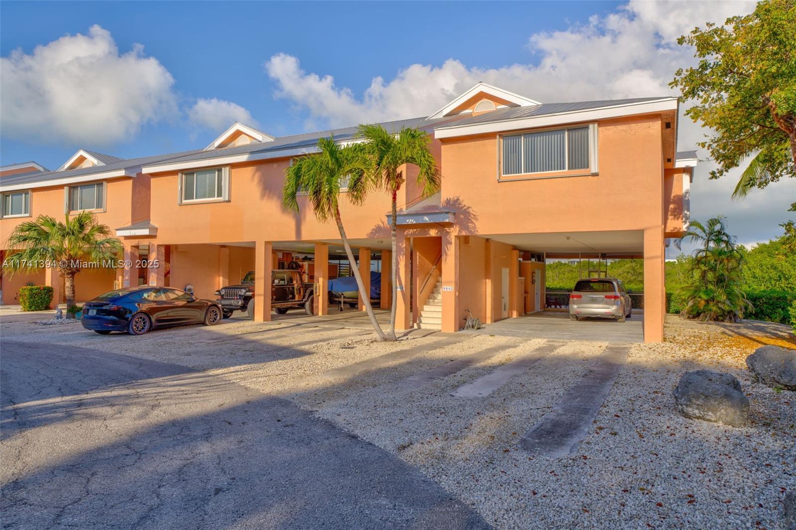 Picture of 9860 Leeward Ave, Key Largo, FL 33037