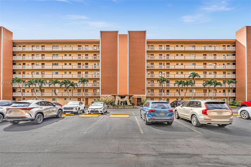 Picture of 501 NE 14Th Ave # 704, Hallandale Beach FL 33009