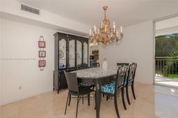 Picture of 609 Ocean Dr # 2H, Key Biscayne, FL 33149