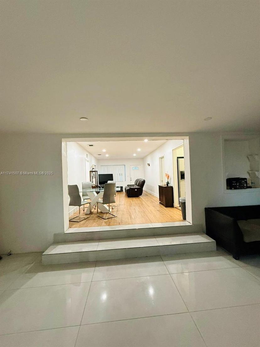 Picture of 1375 NE 129Th St, North Miami FL 33161