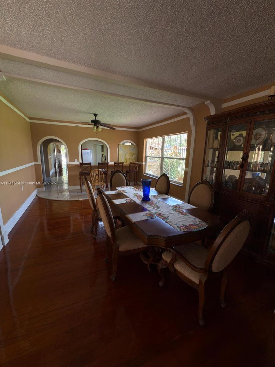Picture of 322 SW 31St Ct, Miami, FL 33135