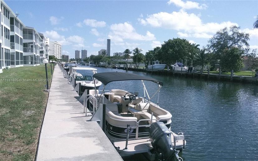 Picture of 465 Paradise Isle Blvd # 207, Hallandale Beach FL 33009