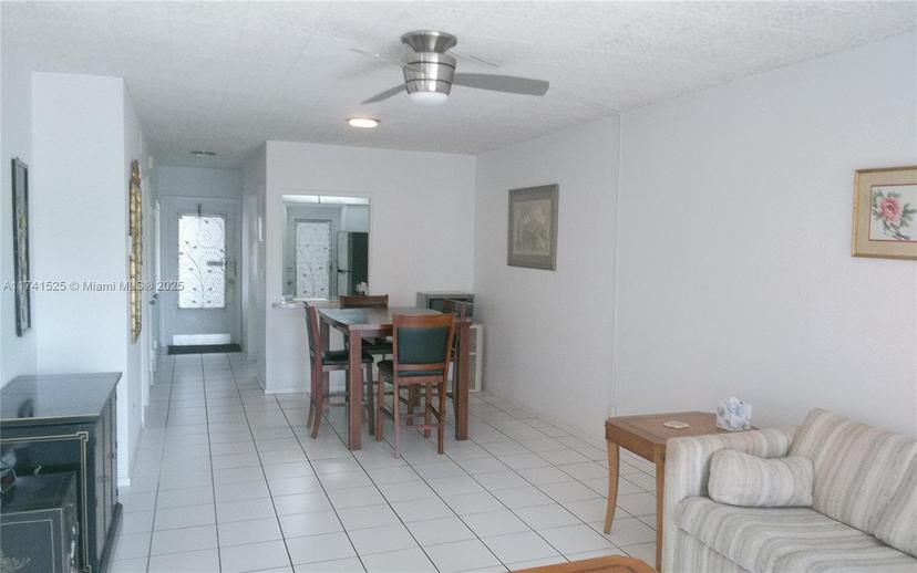 Picture of 465 Paradise Isle Blvd # 207, Hallandale Beach FL 33009
