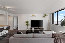 Picture of 540 Brickell Key Dr # 1519, Miami, FL 33131