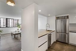 Picture of 540 Brickell Key Dr # 1519, Miami, FL 33131