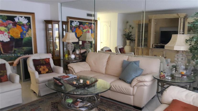 Picture of 1401 S Federal Hwy # 218, Boca Raton FL 33432
