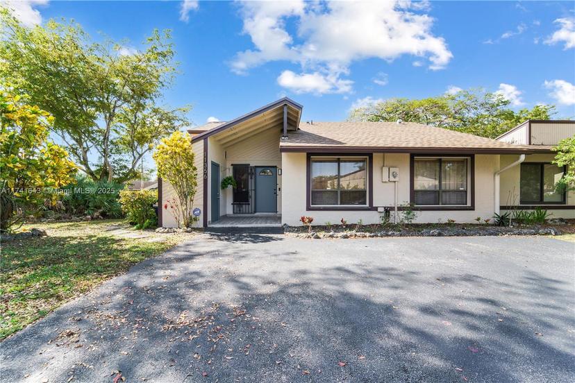Picture of 11356 SW 116Th Terr Rd, Miami FL 33176