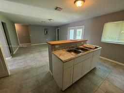 Picture of 2727 NW 7Th Ct, Fort Lauderdale, FL 33311