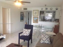 Picture of 9821 Sunrise Lakes Blvd # 112, Sunrise, FL 33322