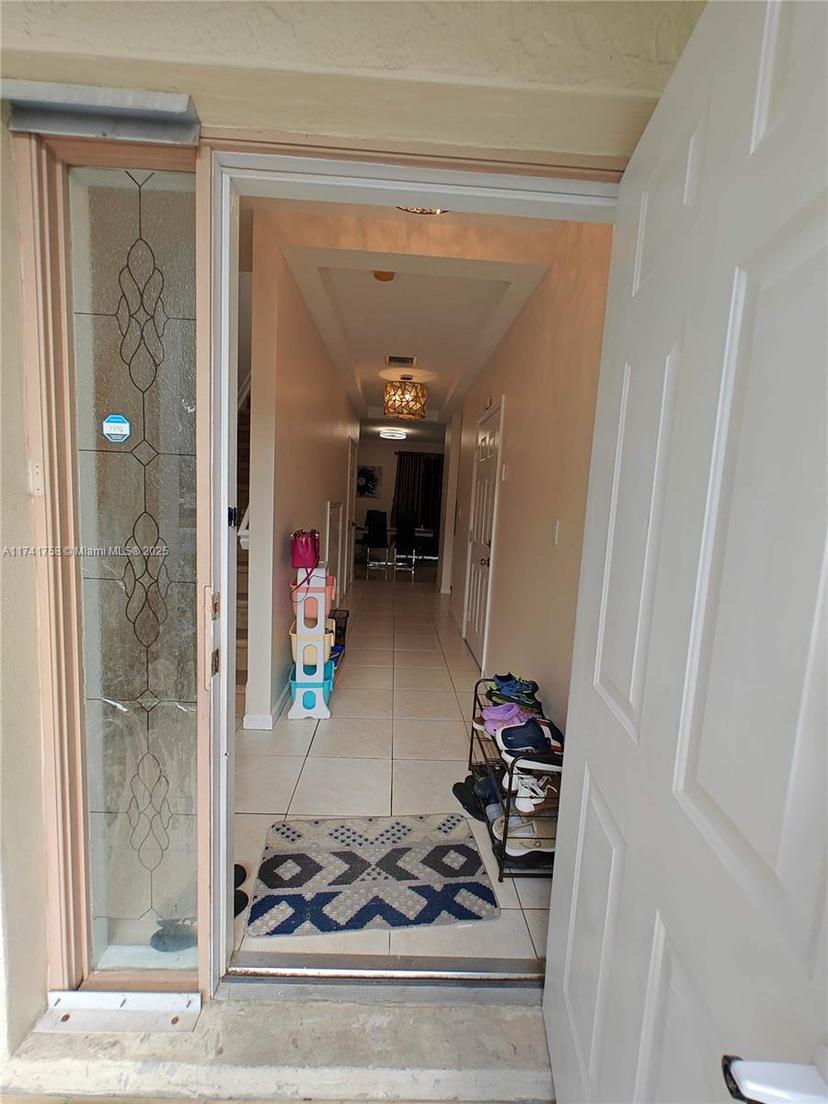 Picture of 2583 Riverside Dr # 2583, Coral Springs FL 33065