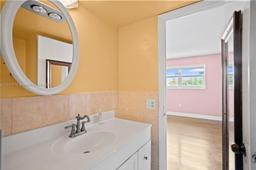 Picture of 2811 N Pine Island Rd # 302, Sunrise, FL 33322
