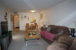 Picture of 3210 Holiday Springs Blvd # 204, Margate, FL 33063