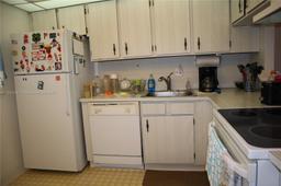 Picture of 3210 Holiday Springs Blvd # 204, Margate, FL 33063