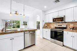 Picture of 8835 S Lake Park Cir S, Davie, FL 33328
