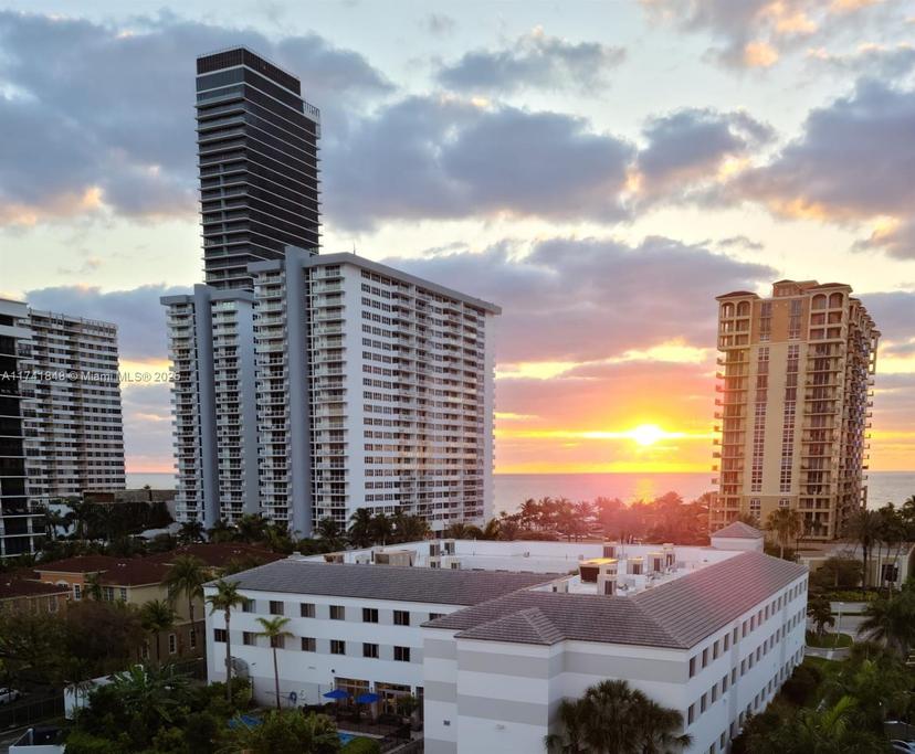 Picture of 3113 S Ocean Dr # 804, Hallandale Beach FL 33009
