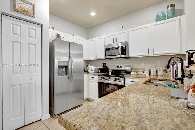 Picture of 338 NE 37Th Ave, Homestead FL 33033