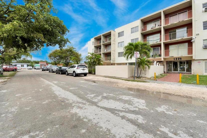 Picture of 1225 NE 124Th St # 42B, North Miami FL 33161