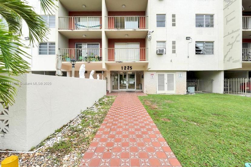 Picture of 1225 NE 124Th St # 42B, North Miami FL 33161