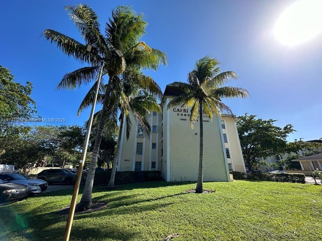 Picture of 11905 NE 2Nd Ave # C105, North Miami, FL 33161
