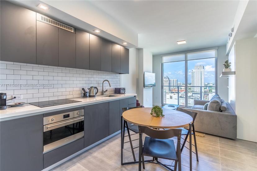 Picture of 227 NE 2Nd St # 2304, Miami FL 33132