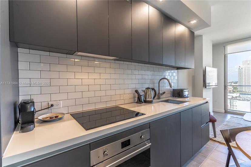 Picture of 227 NE 2Nd St # 2304, Miami FL 33132
