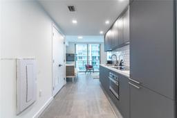 Picture of 227 NE 2Nd St # 2610, Miami, FL 33132