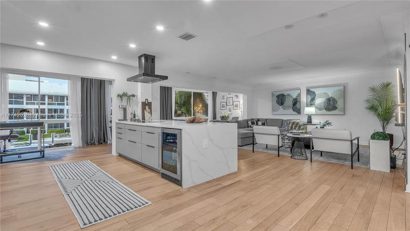 Picture of 3051 NE 47Th Ct # 207, Fort Lauderdale FL 33308