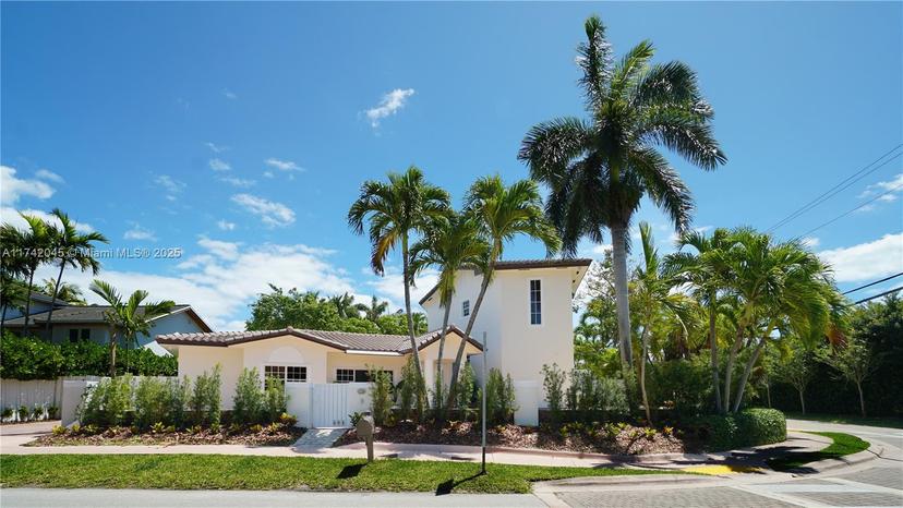 Picture of 691 Ridgewood Rd, Key Biscayne FL 33149