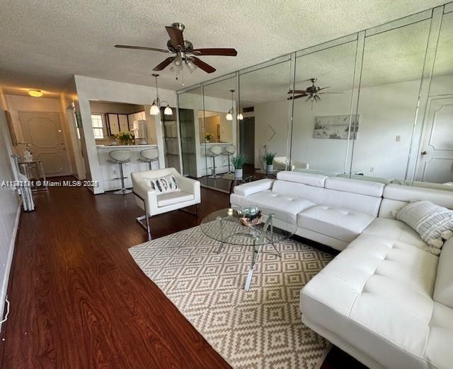 Picture of 13101 Memorial Hwy 209 Hwy # 209, North Miami FL 33161