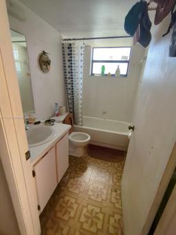 Picture of 14931 SW 104Th St # 12, Miami, FL 33196