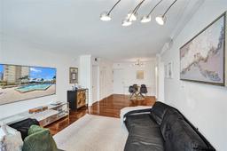 Picture of 5600 Collins Ave # 5C, Miami Beach, FL 33140