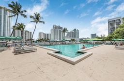 Picture of 1000 Parkview Dr # 226, Hallandale Beach, FL 33009