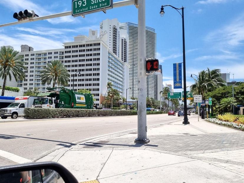 Picture of 19201 Collins Ave # 707, Sunny Isles Beach FL 33160
