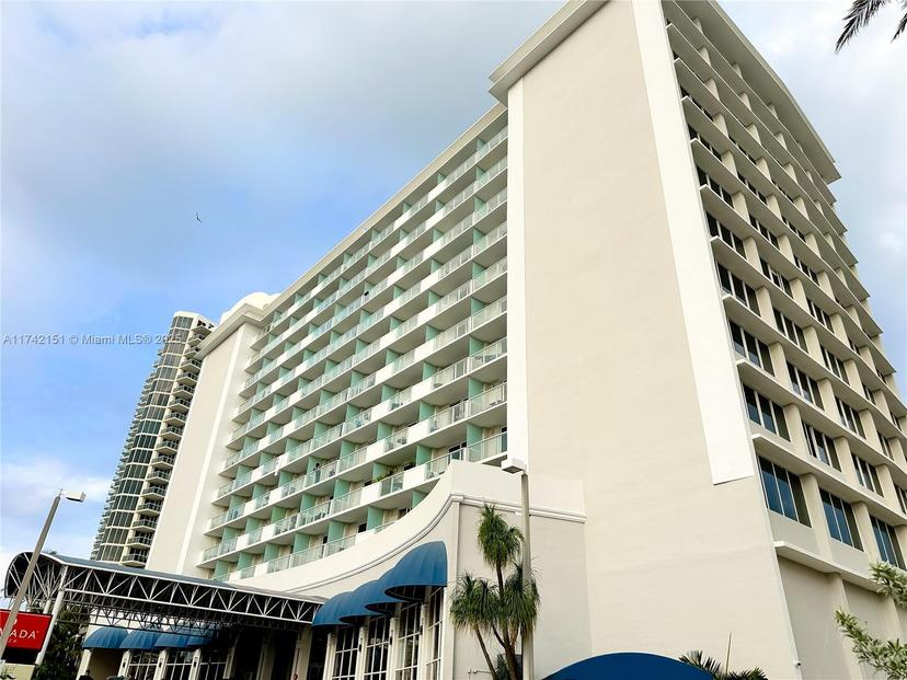 Picture of 19201 Collins Ave # 707, Sunny Isles Beach FL 33160