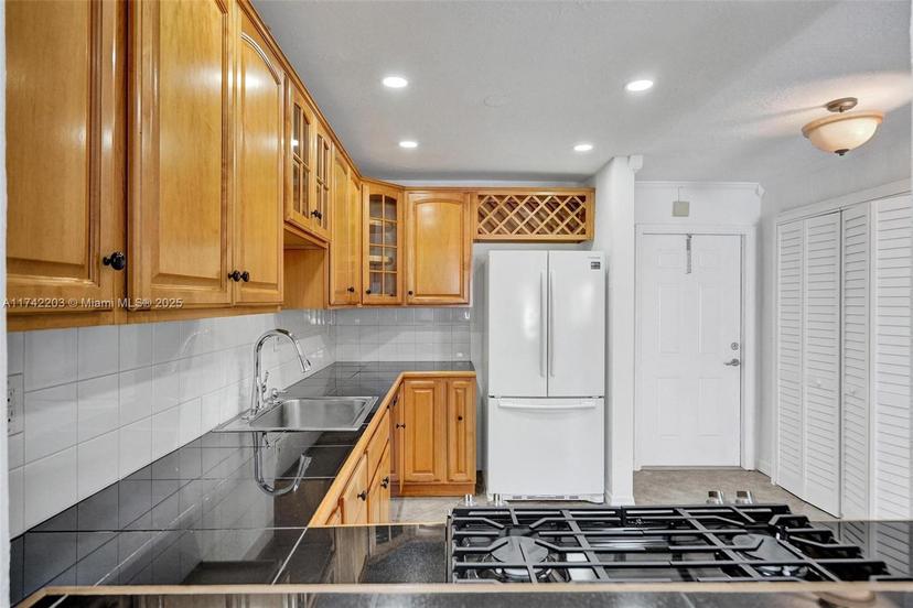 Picture of 8650 SW 67Th Ave # 1022, Pinecrest FL 33156